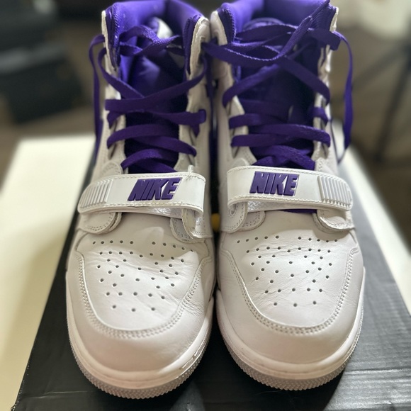 Nike Air Jordan Legacy 312 White/Field Purple-Amarillo - Picture 2 of 9